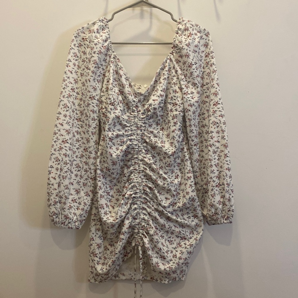 Floral dress never worn!